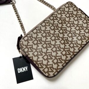 NWT DKNY Veronica Crossbody Bag Monogram Brown Plum Chain Strap Logo Purse